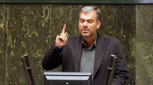 رئیس جمهور می‌تواند با یک خط فیلتر را بردارد اما نمی‌خواهد/ فکر می کنند مردم نمی‌فهمند و این بازی را راه انداختند