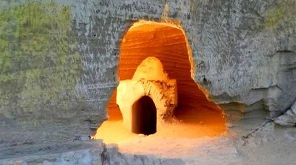 بزن بریم سفر / غارهای بان مسیتی؛ سه‌گانه دیدنی چابهار 