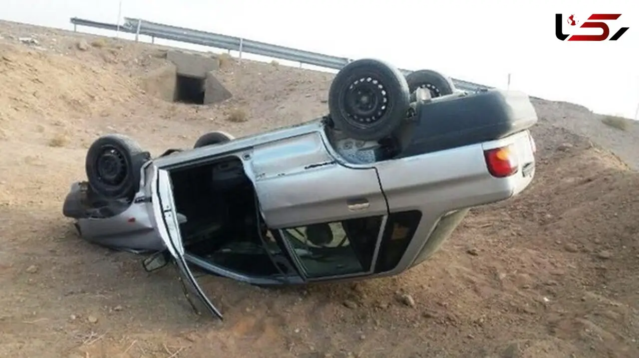 واژگونی پراید در داراب ۱۰ نفر را مصدوم کرد