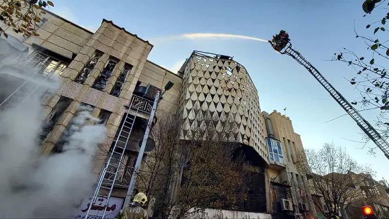 آتش سوزی صبحگاهی در سینما ایران لاله زار