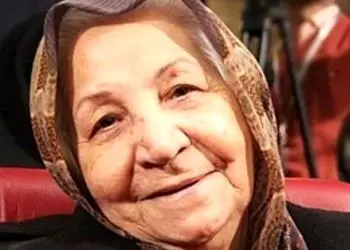 عکس رقیه چهره‌آزاد، مادر سینمای ایران کنار نوه معروف و بازیگرش + این عکس پربازدید شد