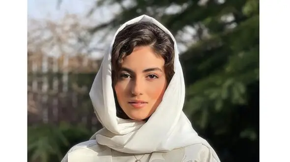 گلخونه شیک و باصفای آپارتمان پردیس پورعابدینی با چیدمان منحصر به فرد خانم بازیگر+ویدیو