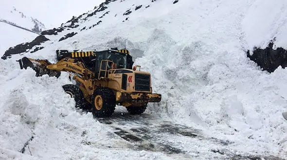 احتمال بازگشایی محور چالوس تا ساعتی دیگر/ ترافیک در برخی محورها
