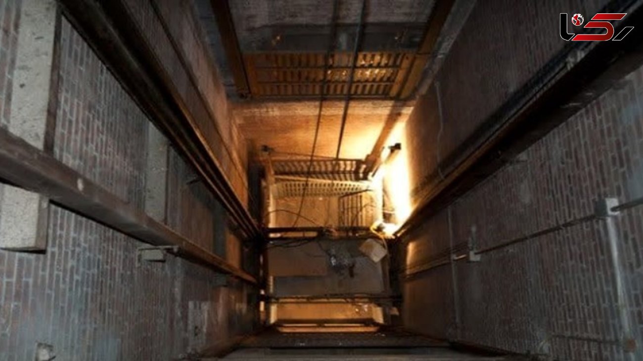  سقوط عجیب و مرگبار وانت نیسان در چاه آسانسور  + جزییات