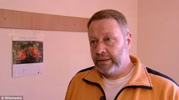 شباهت سرنوشت این قاتل با وحید مرادی ! /مرگ عجیب قاتل معروف در زندان+ عکس