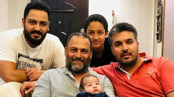 حسین یاری نوه دار شد + عکس