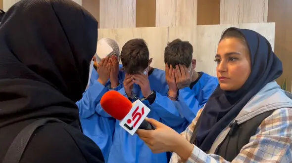 فیلم گفت‌وگو با قربانی موبایل‌قاپی در ولنجک تهران / فکرش را نمی کردم گوشی موبایلم به این زودی پیدا شود