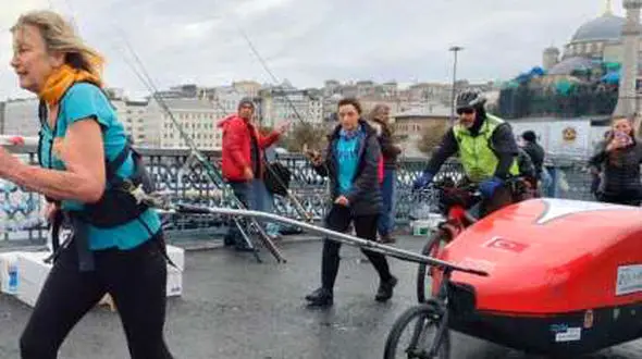 راهپیمایی دونده 73 ساله زن از آمریکا تا نپال