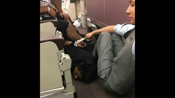 بمب گذاری در هواپیما مسافربری / تیم خنثی سازی وارد عمل شد + عکس 