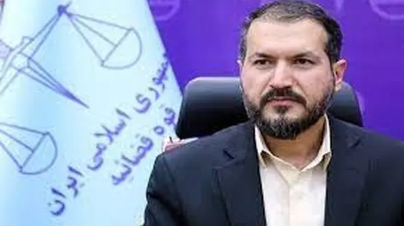 با همراهی شهروندان بساط شرکت های پیش فروش خودرو را برخواهیم چید.
