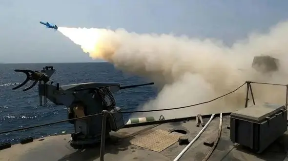 تنگه هرمز در خط آتش /  اعلام وضعیت قرمز پروازی و دریایی ایران برای هفته آینده 