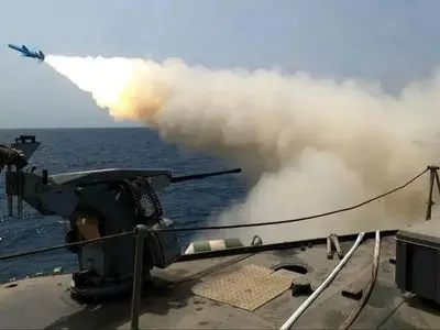 تنگه هرمز در خط آتش /  اعلام وضعیت قرمز پروازی و دریایی ایران برای هفته آینده 