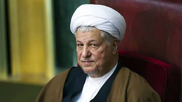 عکس / نگاهی به گواهینامه رانندگی آیت الله هاشمی رفسنجانی با تصویری از چهره بدون عبا و عمامه یار دیرین رهبری