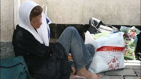 ساماندهی زنان بی خانمان به اجبار نمی شود / اکثر زنان کارتن خواب اطراف حرم اعتیاد دارند