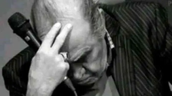 دانلود آواز باشکوه گل سرخ از ایرج خواجه امیری /صفای نو بهاران ، گرمی عشق یاران !