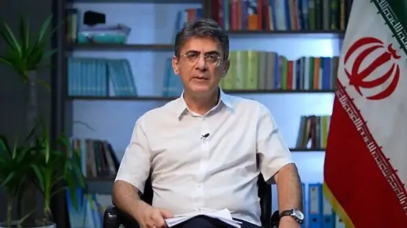 مشاور آموزشی پزشکیان: بی‌سوادی فقر ایجاد می‌کند / ۹۰۰ هزار دانش‌آموز بازمانده از تحصیل داریم/ به زودی در مدارس کلاس معکوس برقرار می شود