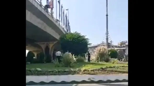 صحنه خودکشی مرد 35 ساله در بابل + فیلم و جزئیات