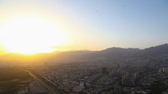 رگبار باران در نوار شمالی کشور/ خیرش گرد و خاک در تهران و ۳ استان دیگر