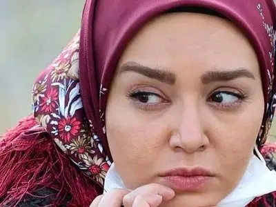 لباس اصیل سوزن دوزی شده بلوچی دختر کُرد محبوب تلویزیون / ندا قاسمی در بلوچستان زیبا