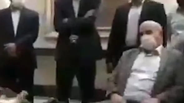 فیلم رفتار عجیب  کلانتری و رئیس ستاد احیا در برابر خبرنگاران حادثه دیده!