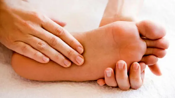 هشدار خونی از روی گزگز پاها