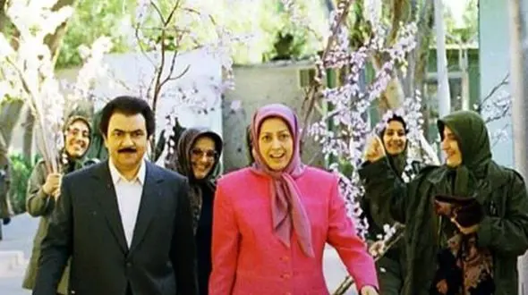 افشاگری تکان دهنده از رابطه گروهی مسعود رجوی با زنان مجاهد جلوی چشم همسرش مریم! / مریم خیلی تشویق می‌کرد که ما صحنه‌های دیده‌بوسی و عشق‌بازی مسعود با زن دیگری را نگاه کنیم!