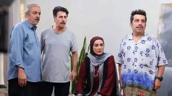 عکس ها / رونمایی سعید آقاخانی از دختر کپی برابر اصلش در سریال اسباب زحمت/ دریا دختر دهه هشتادی آقای کارگردان بیش از حد شبیه باباشه