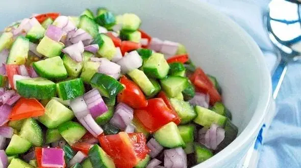 حقایقی تلخ درباره سالاد شیرازی!