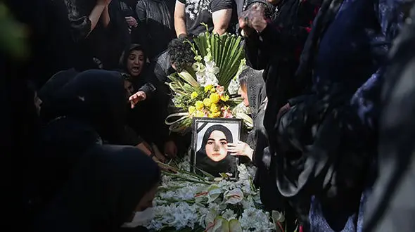 حال و روز همکلاسی های آرمیتا پس از شنیدن خبر فوتش / اشک هایی که در مدرسه ریخته شد