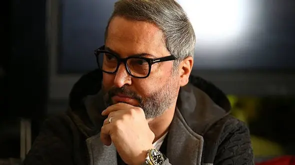 مهدوی: باید برای بازیکنان تیم ملی ایستاده دست زد/ مهرداد پیش ماست + فیلم