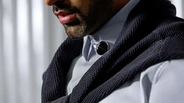 خبرنگاران با ضبط صوت و میکروفون خداحافظی کنند +عکس