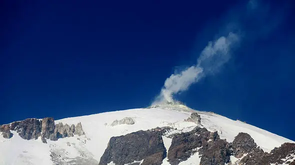  آتشفشان دماوند خطری برای شهروندان ندارد +فیلم 