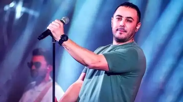 فیلم آواز باشکوه  ناصر زینعلی / موزیک ویدیو جدید نام ماهی/من از تموم دنیا، تورو طلب دارم کاش مثل اون اولها بودی، هنوز طرفدارم...