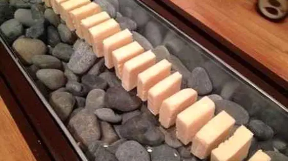 صابون های گران قیمتی که با چربی شکم آدم ساخته شده است!+عکس