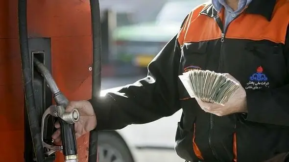 سهمیه ۱۰۰ لیتری بنزین ۳۰۰۰ تومانی در کارت سوخت چه خواهد شد؟