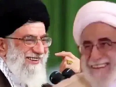 فیلم / یادی کنیم از  شوخی رهبری انقلاب با سن و سال آیت الله جنتی  /  رهبری جوانی ما را قبول ندارند ! 