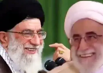 فیلم / یادی کنیم از  شوخی رهبری انقلاب با سن و سال آیت الله جنتی  /  رهبری جوانی ما را قبول ندارند ! 