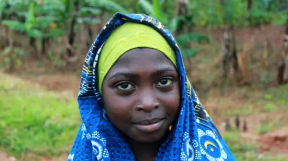 این زنان باید قبل از افطار کتک بخورند ! + عکس / اوگاندا