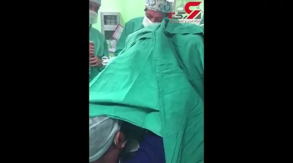 دعا خواندن عجیب مرد جوان هنگام عمل جراحی + فیلم