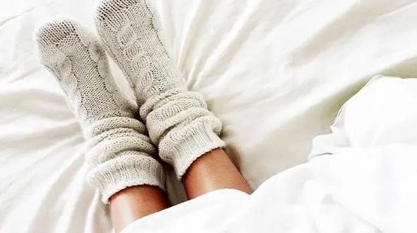 سردی دست و پا کمبود کدام ویتامین است؟