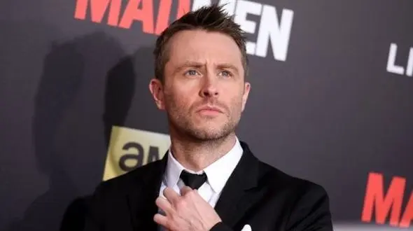 مجری معروف مرد از تلویزیون اخراج شد! +عکس