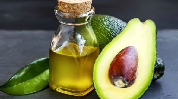 موهای خشک و وز را نرم و لطیف کنید