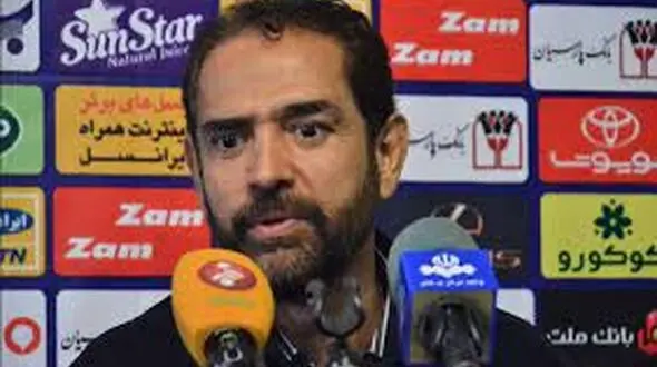 فیروز کریمی: ملوان بهتر از ما بود/ داوری مشکل داشت
