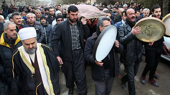 تلخ‌ترین لحظات خانواده‌های مسافران هواپیمای اوکراینی+عکس