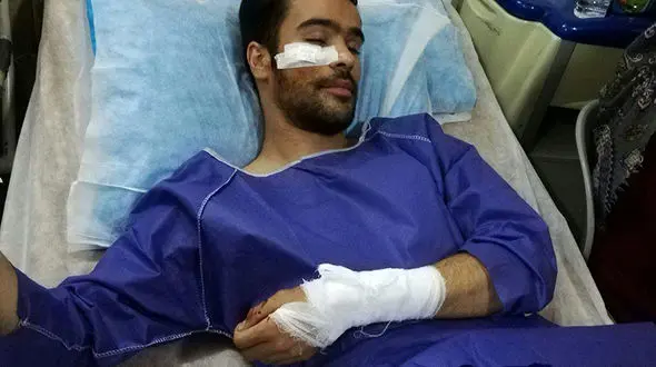 چاقو چاقو شدن علیرضا جباری توسط مزاحمان یک دختر! / در محمدیه رخ داد + عکس