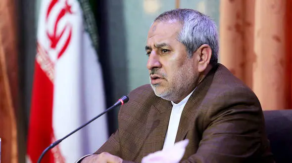 اتومبیل رانندگان فاقد حجاب شرعی متوقف می‌شود