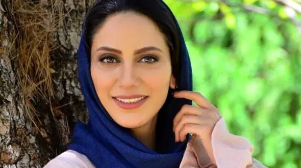  مونا فرجاد بدون آرایش جذاب تر از با آرایش ! / جوانی و زیبایی در ۳۹ سالگی !