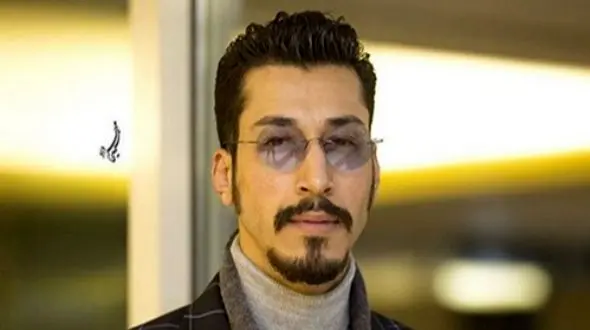 بهرام افشاری؛ من بچه طلاقم، در زندگی من فقط مرد بوده و در زمانی که دنبال کشف و شهود بود هیچ زنی دور و برم نبوده، عشق رو هیچوقت نفهمیدم