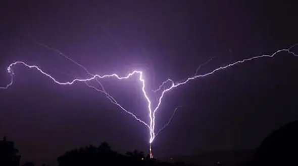 کشف جالب درباره صاعقه برای اولین‌ بار + عکس
