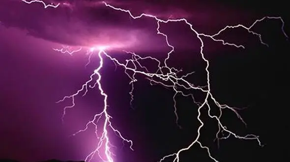 خشک شدن مرد آذری زبان با رعد و برق + جزییات